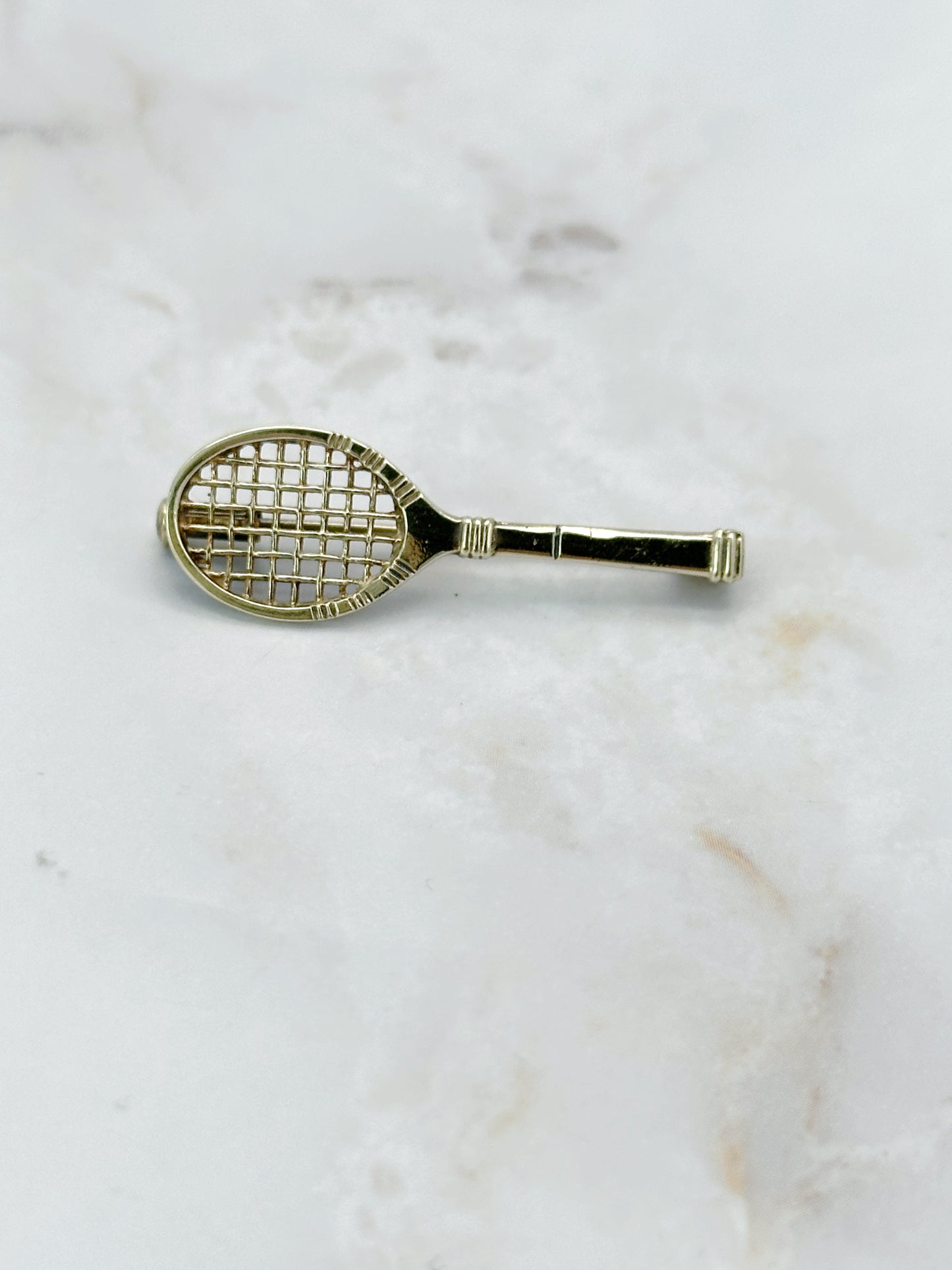Ausgefallene Tennisschläger Brosche, Gelbgold