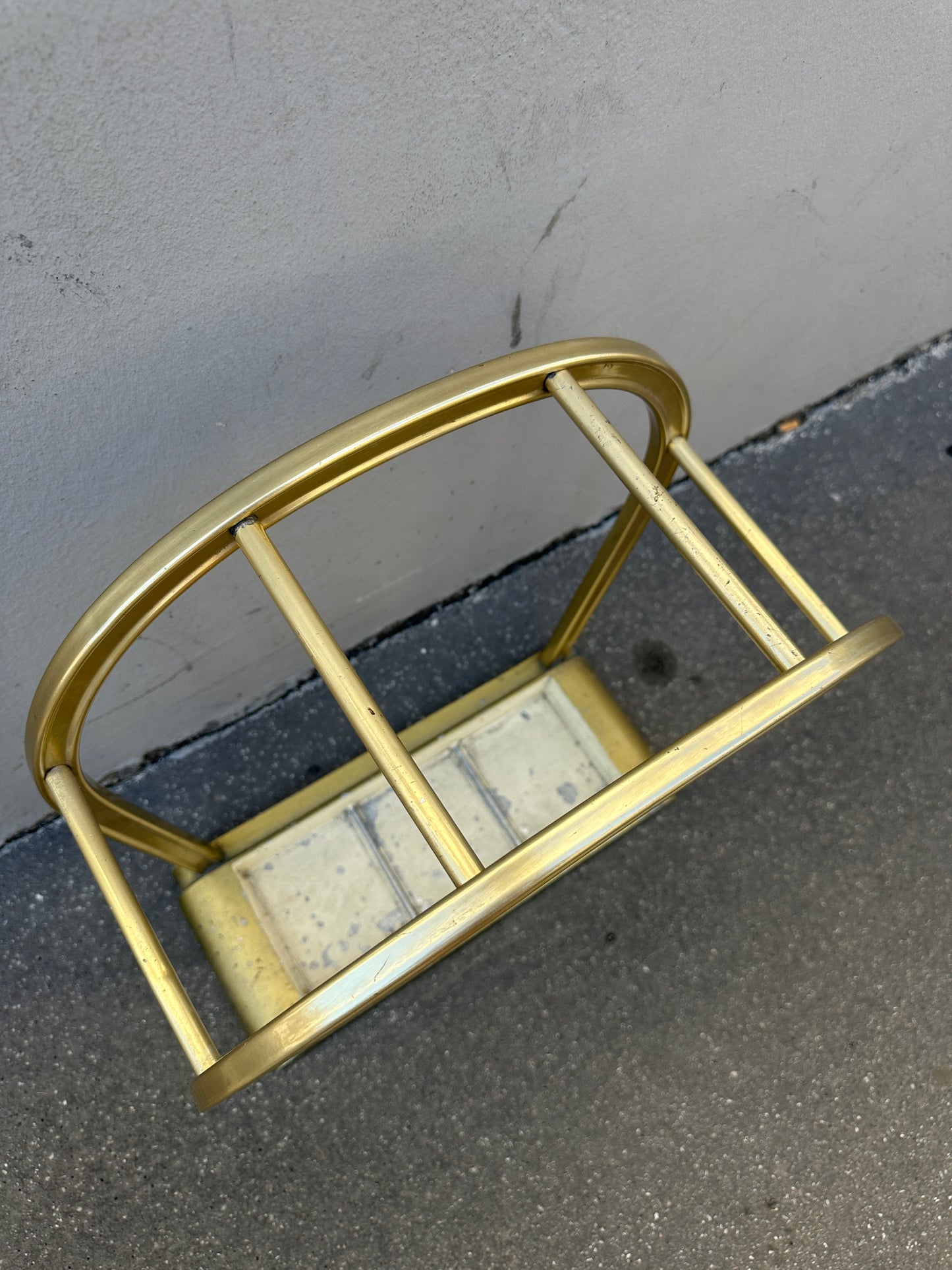 Stilvoller Midcentury Schirmständer
