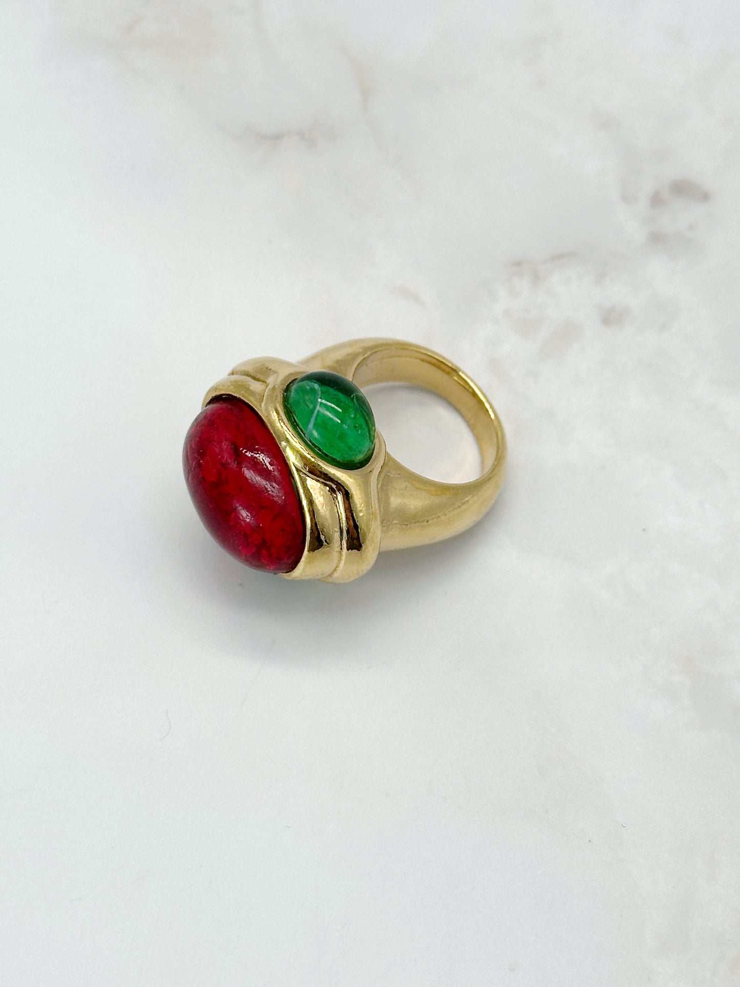 Opulenter Vintage Ring Etruskischer Stil Rubinrot & Smaragdgrün