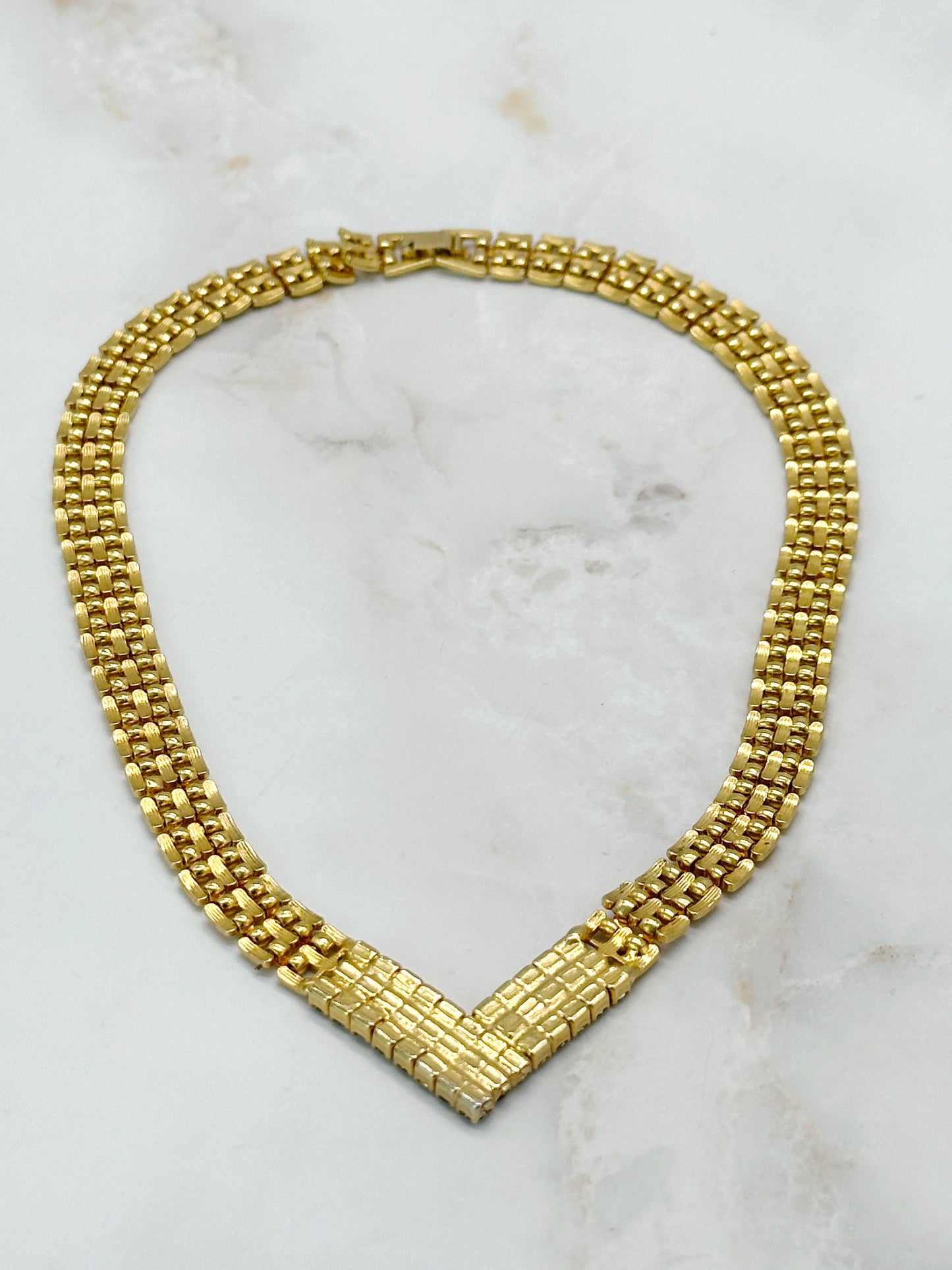 Vintage Halskette V vergoldet mit Strass