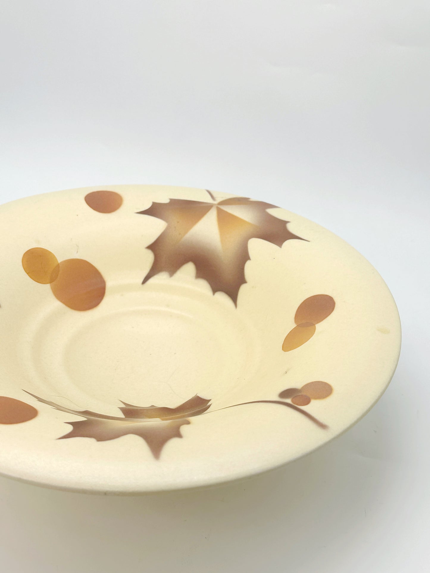 Vintage Schale 1930er von Villeroy & Boch – Spritzdekor mit Blättermotiv