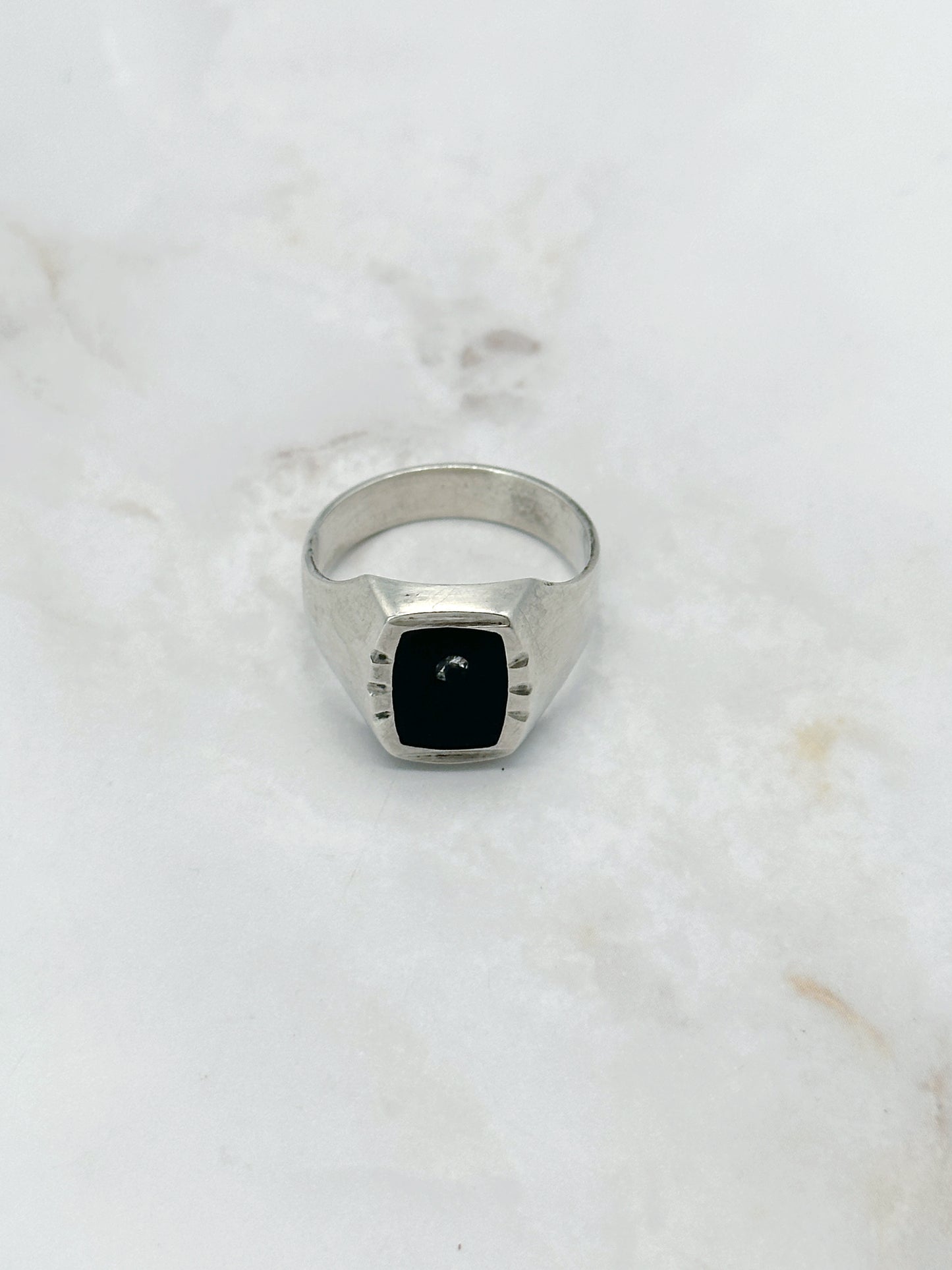 Vintage Siegelring mit Onyx und Cubic Zirkonia