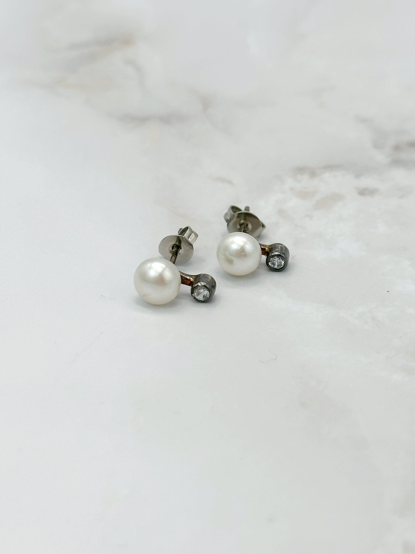 Ohrstecker Silber Perle mit Zirkonia