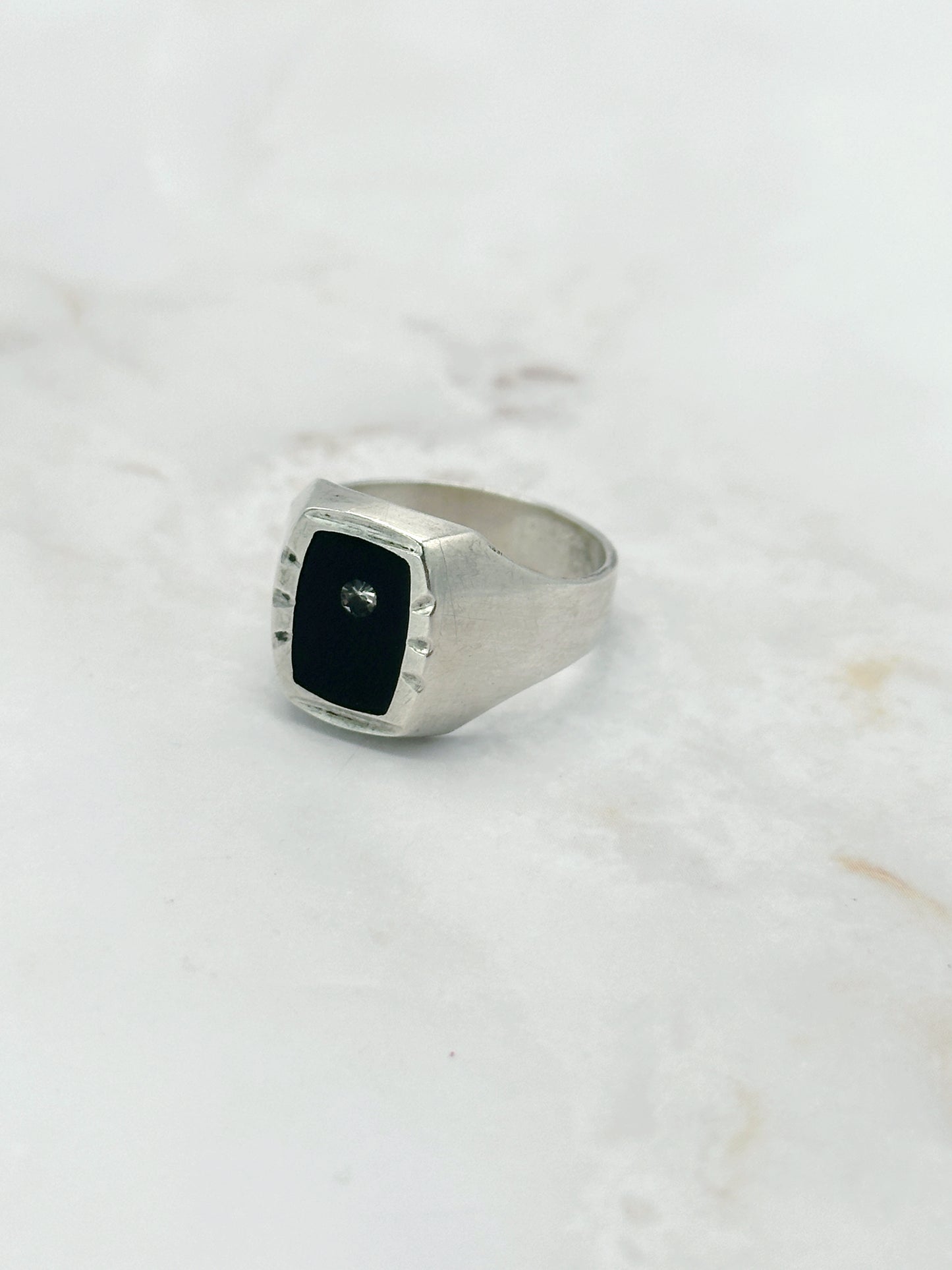 Vintage Siegelring mit Onyx und Cubic Zirkonia
