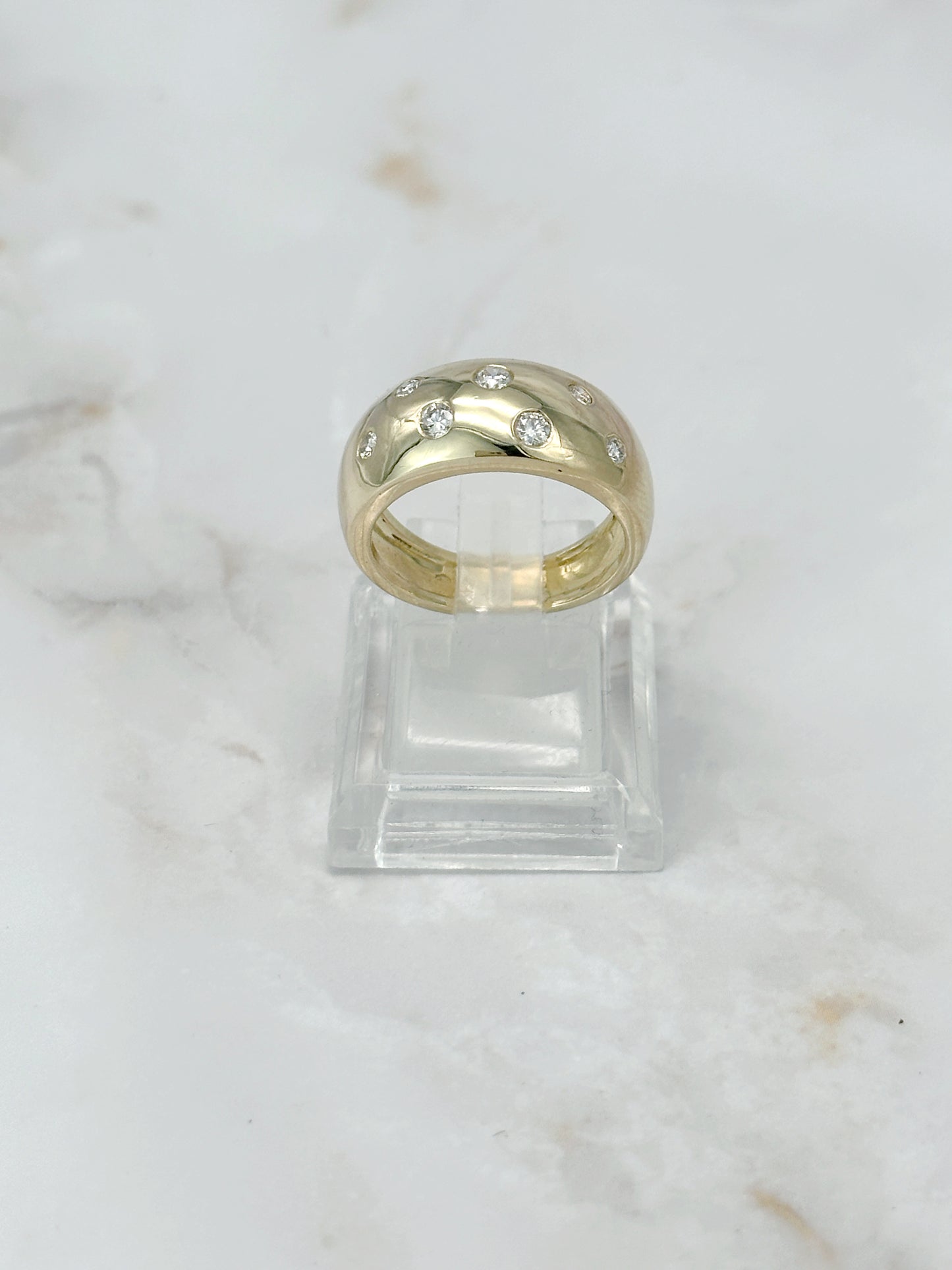 Massiver Vintage RIng mit Diamanten