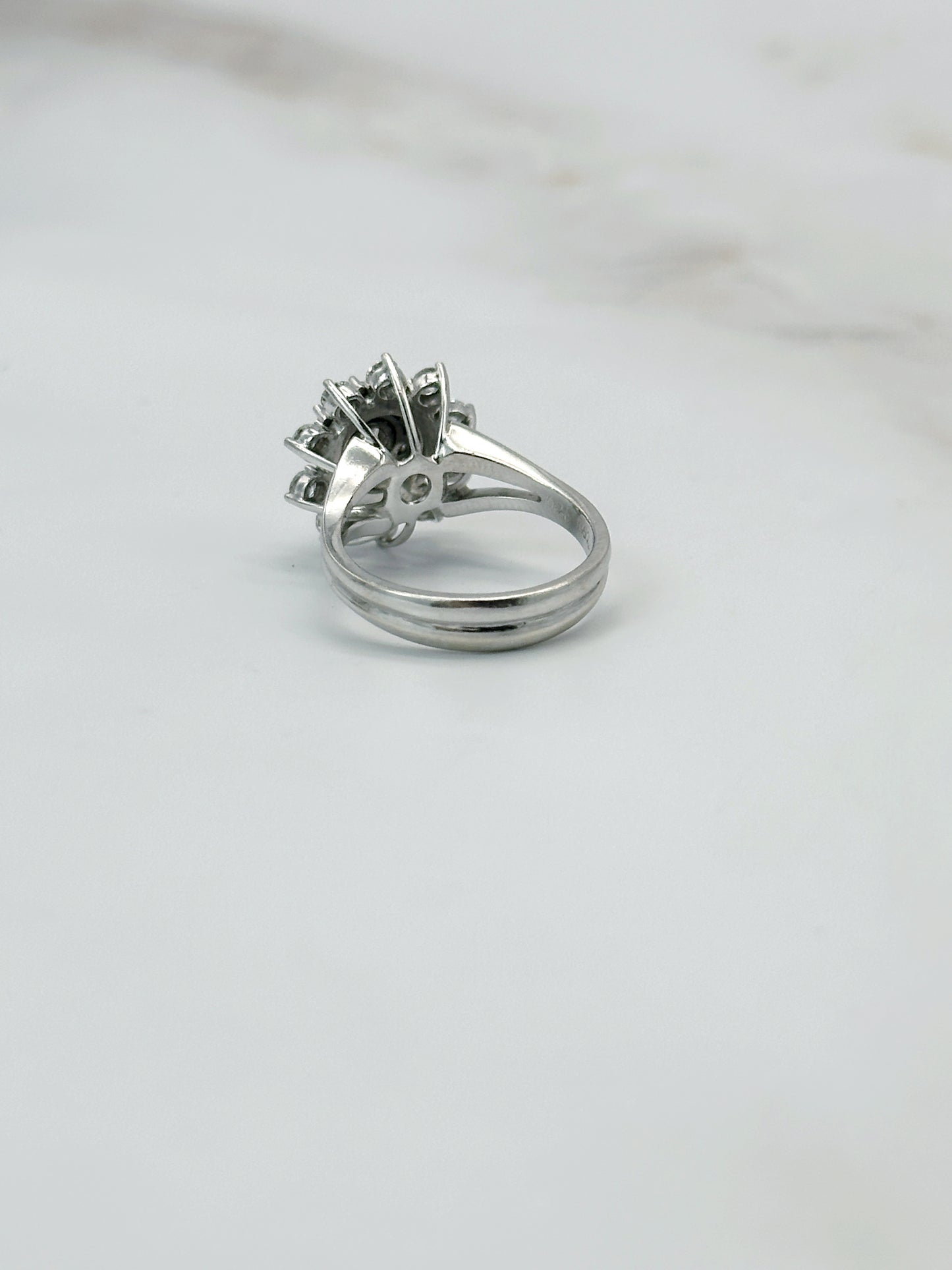 Funkelnder Diamant Cluster Ring in 585 Weißgold – ca. 1,18 ct