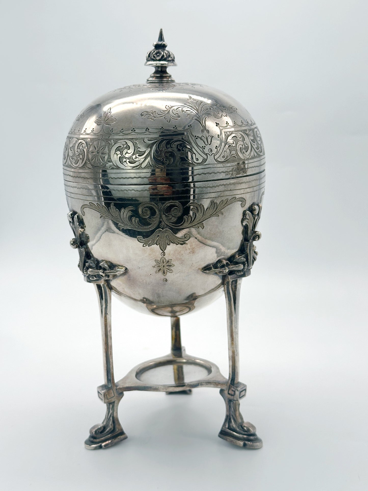 Charmanter Antiker Eierwärmer – Versilbert, um 1920