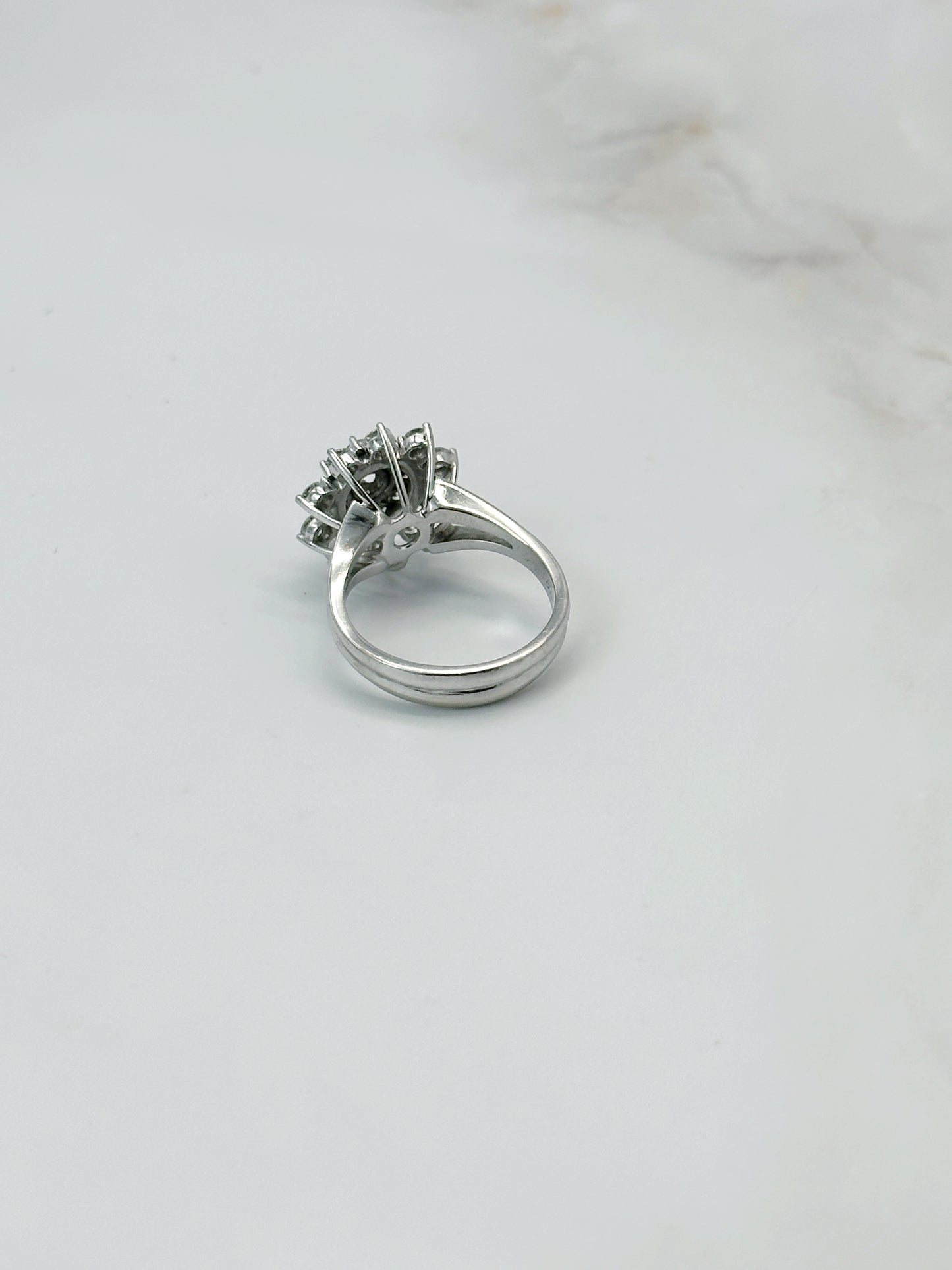 Funkelnder Diamant Cluster Ring in 585 Weißgold – ca. 1,18 ct
