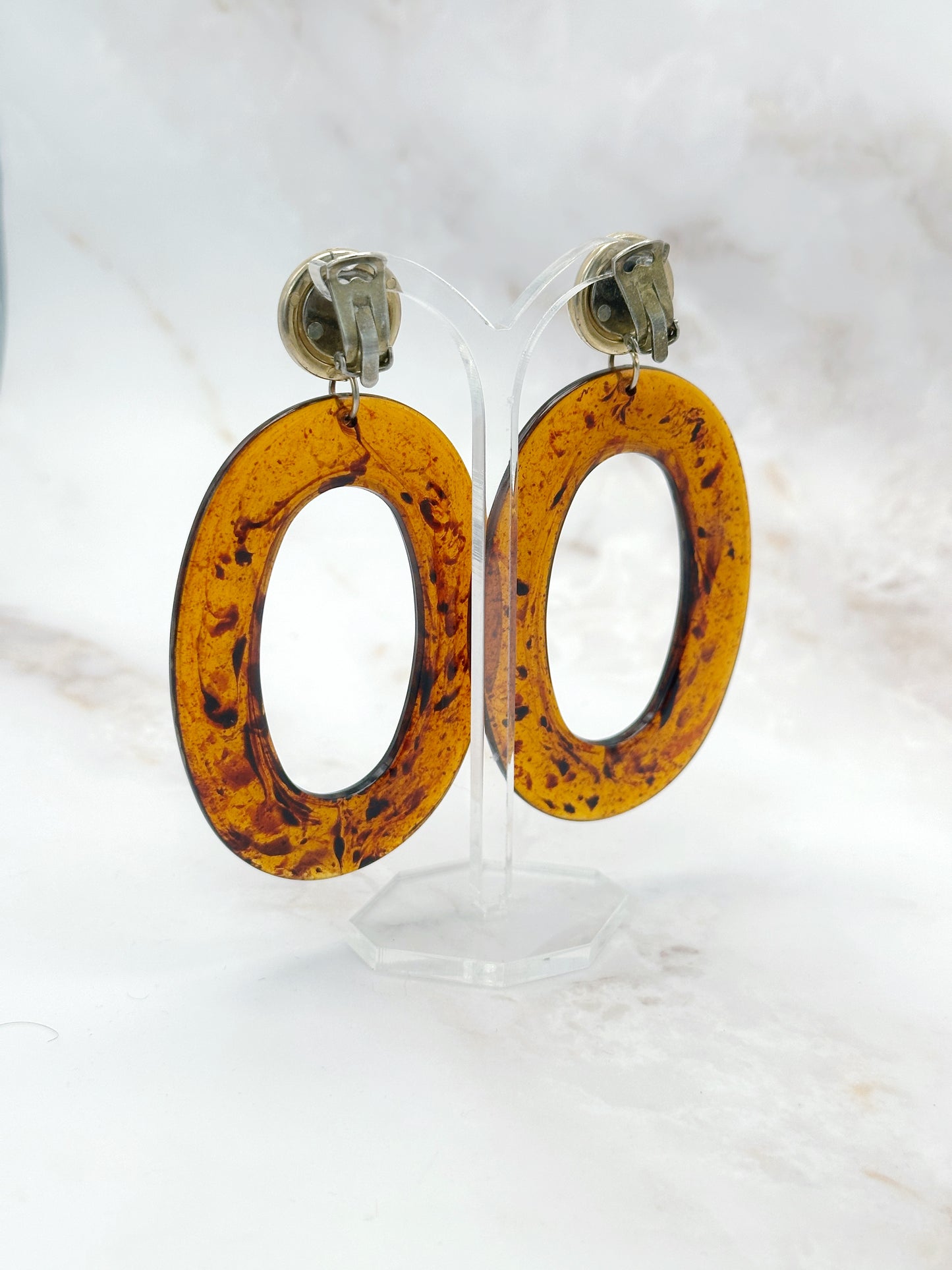 Lange Vintage Ohrgehänge Braunes Lucite Vergoldet