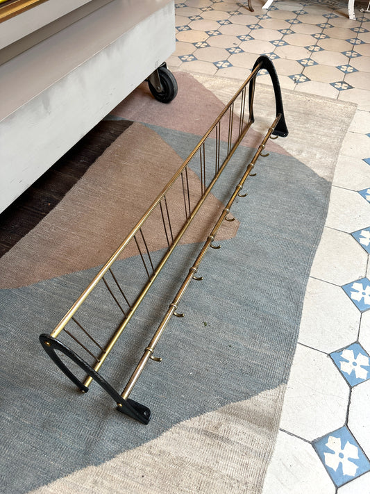 Midecentury Messinggarderobe