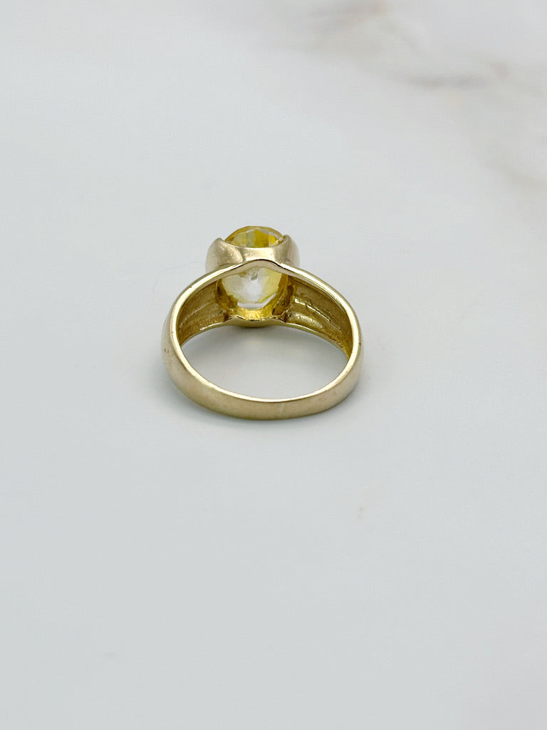 Vintage Ring mit Saphir