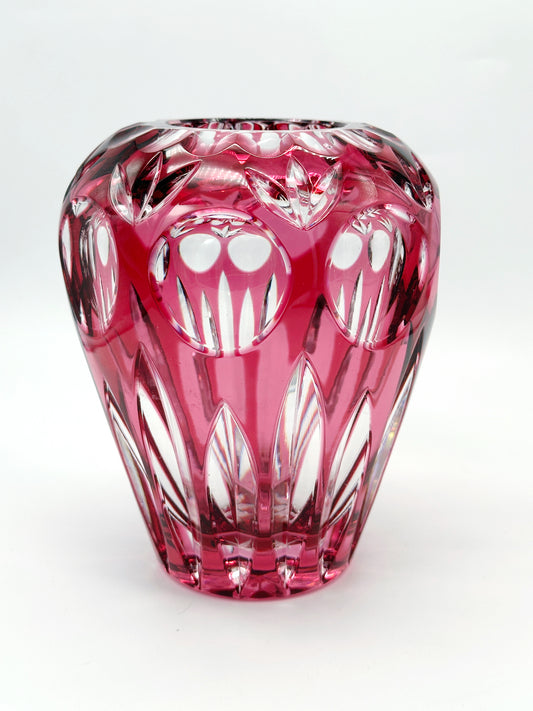 Vintage Vase aus pinkem Überfangglas