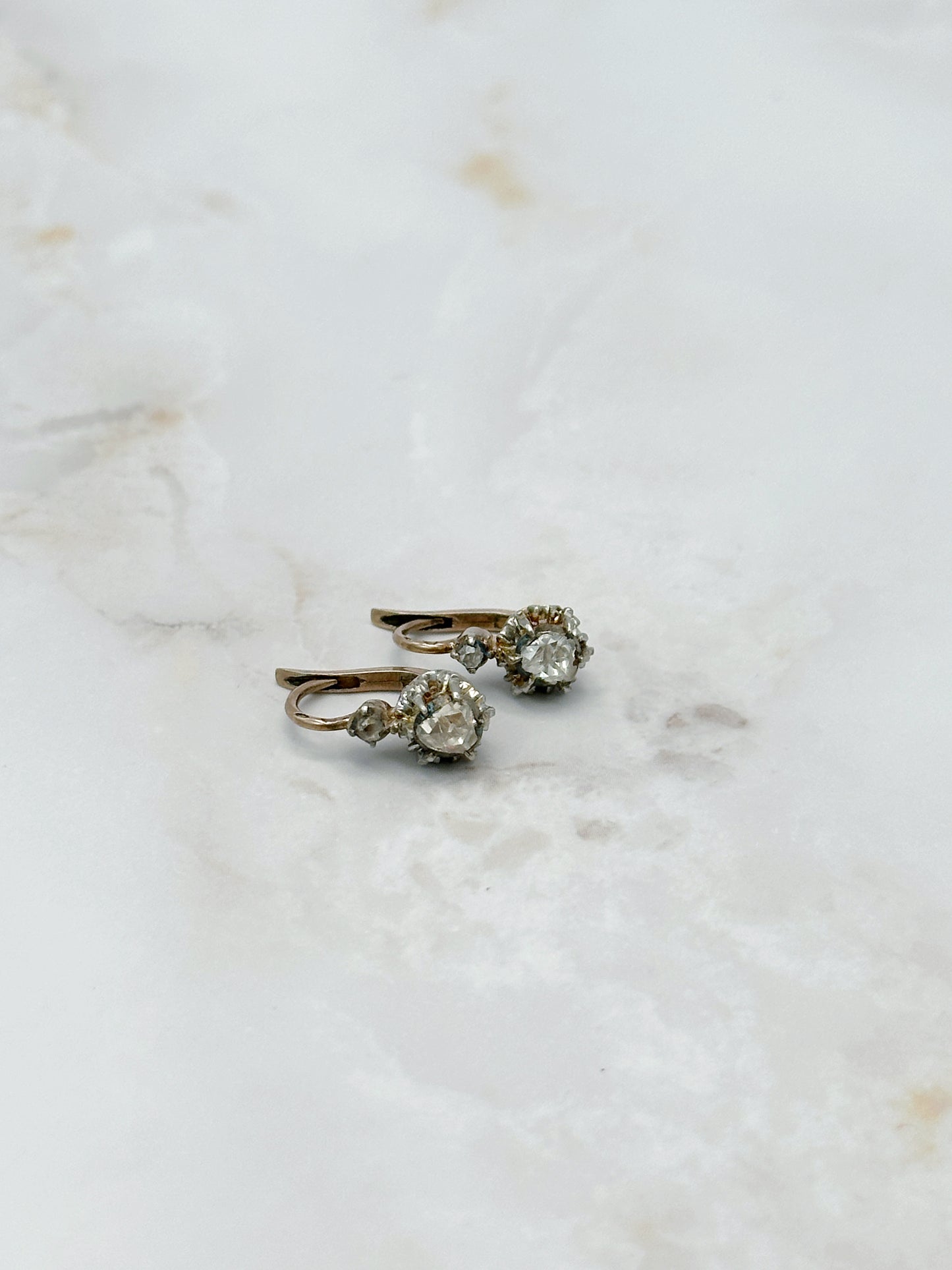 Elegante Ohrhänger 750 Gelbgold mit Diamanten im Rosenschliff