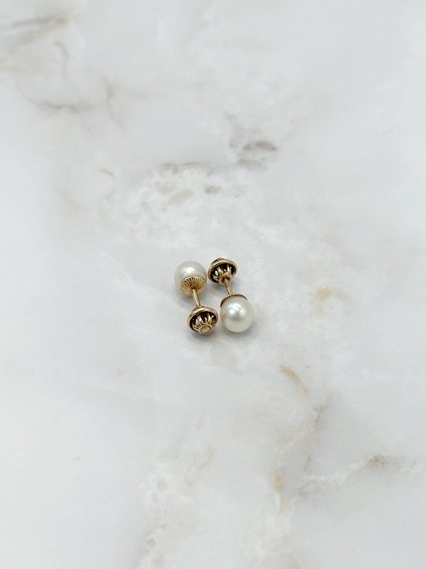 Klassische Perlenohrstecker Gold mit Zuchtperle