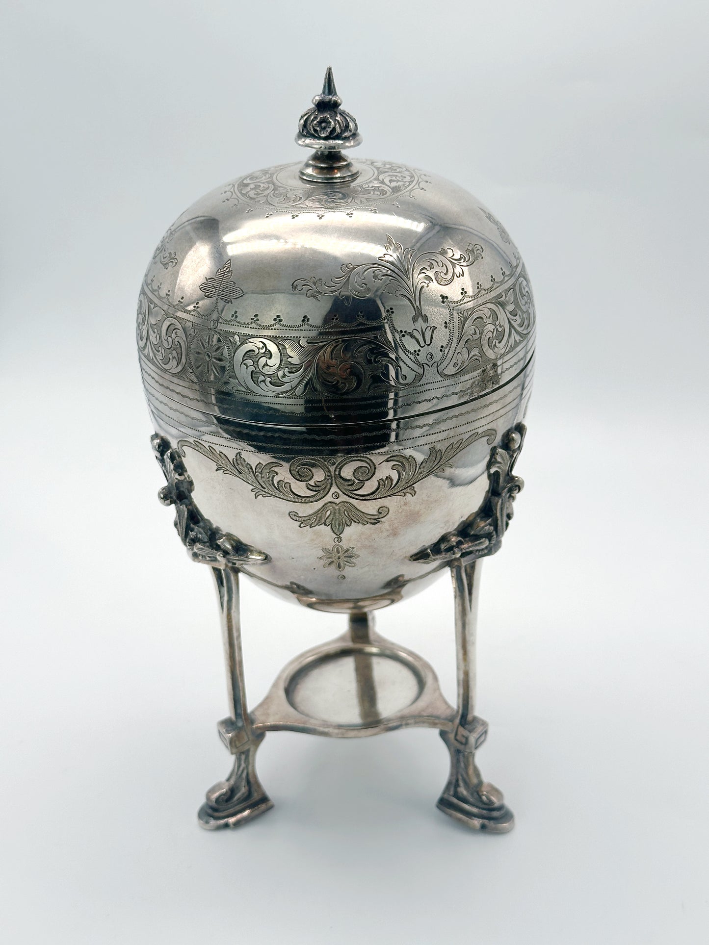 Charmanter Antiker Eierwärmer – Versilbert, um 1920