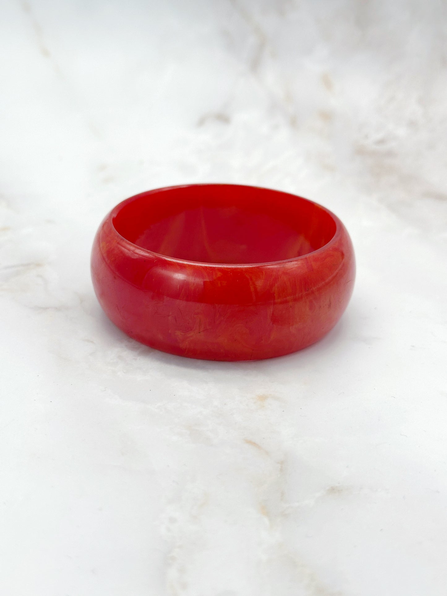 Vintage Lucite Armreif Rot