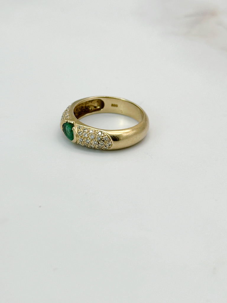 Ausgefallener Vintage Ring mit Smaragd und Diamant