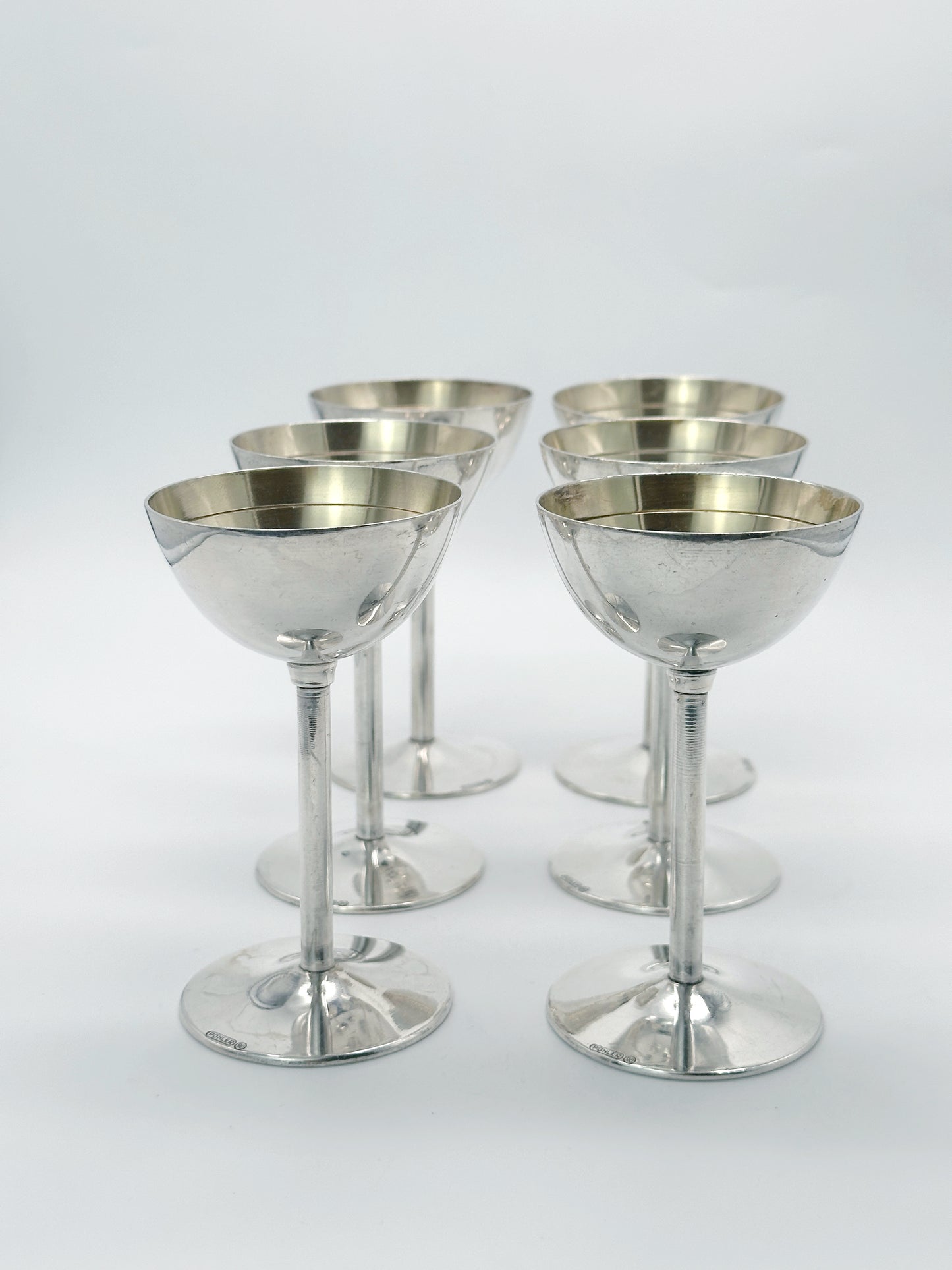 Exquisite Likörschalen von Pöhler